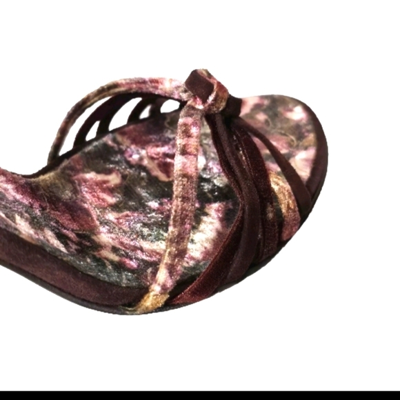 Carlos Santana 8.5 M Prowler Velvet Open Toe Sling Back Gold Heels Sandals - Picture 7 of 14